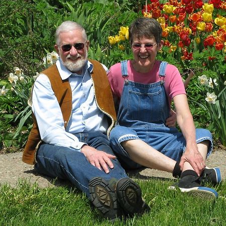 Cedar Mountain Farm Bed And Breakfast Llc Athol Exteriör bild
